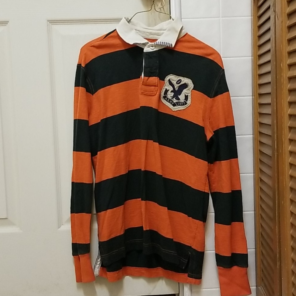 American Eagle Long Sleeve Quarter button up shirt